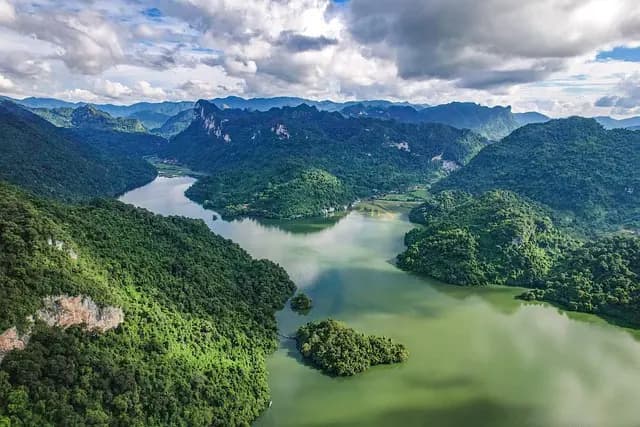 5 Destinations Lointaines à Explorer Absolument