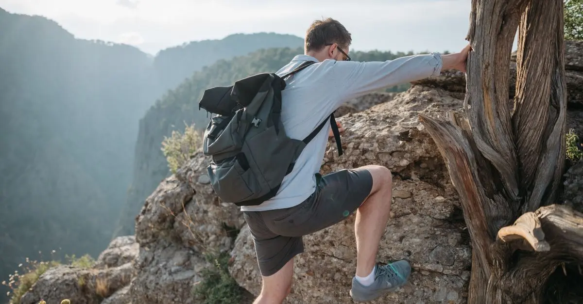 Comment Voyager Loin avec un Petit Budget : Guide Essentiel