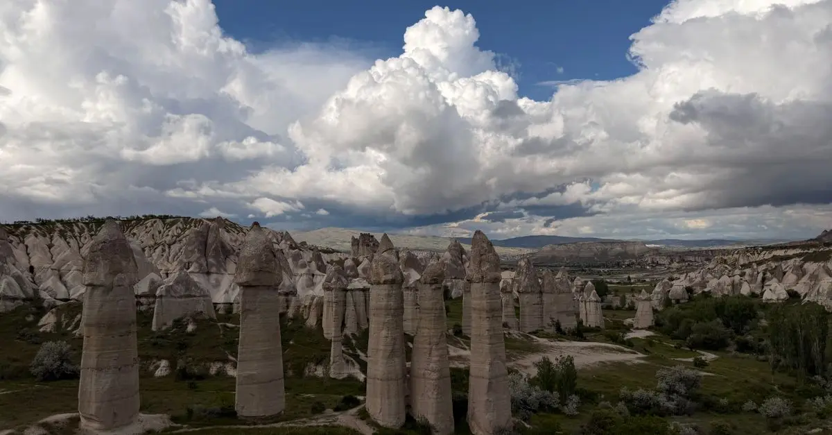5 Lieux Étonnants à Explorer Lors de Vos Voyages Lointains