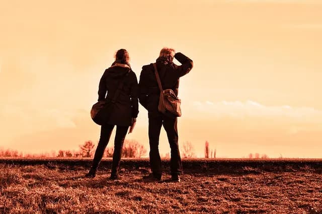 Les Astuces Essentielles pour Voyager Loin Sans Se Ruiner
