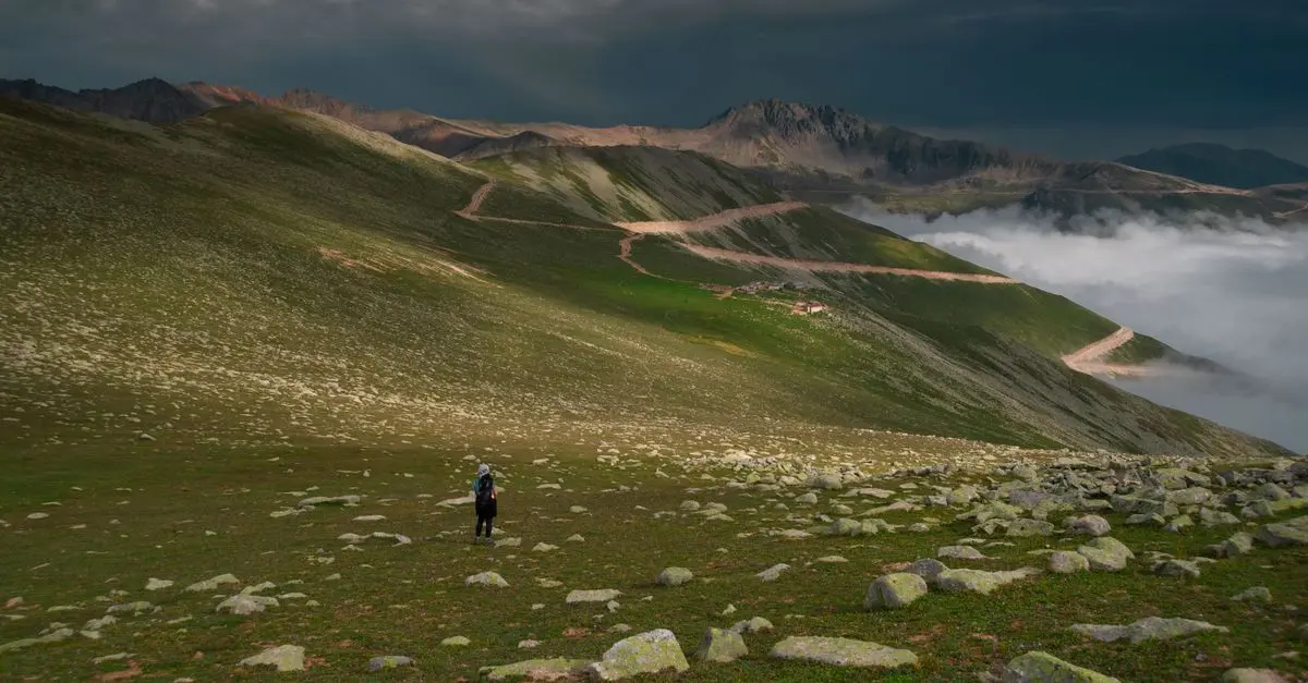 Comment Voyager Loin en Équilibrant Budget et Aventure