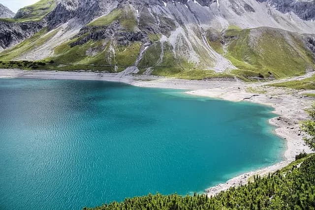 Comment Choisir les Meilleures Destinations Lointaines