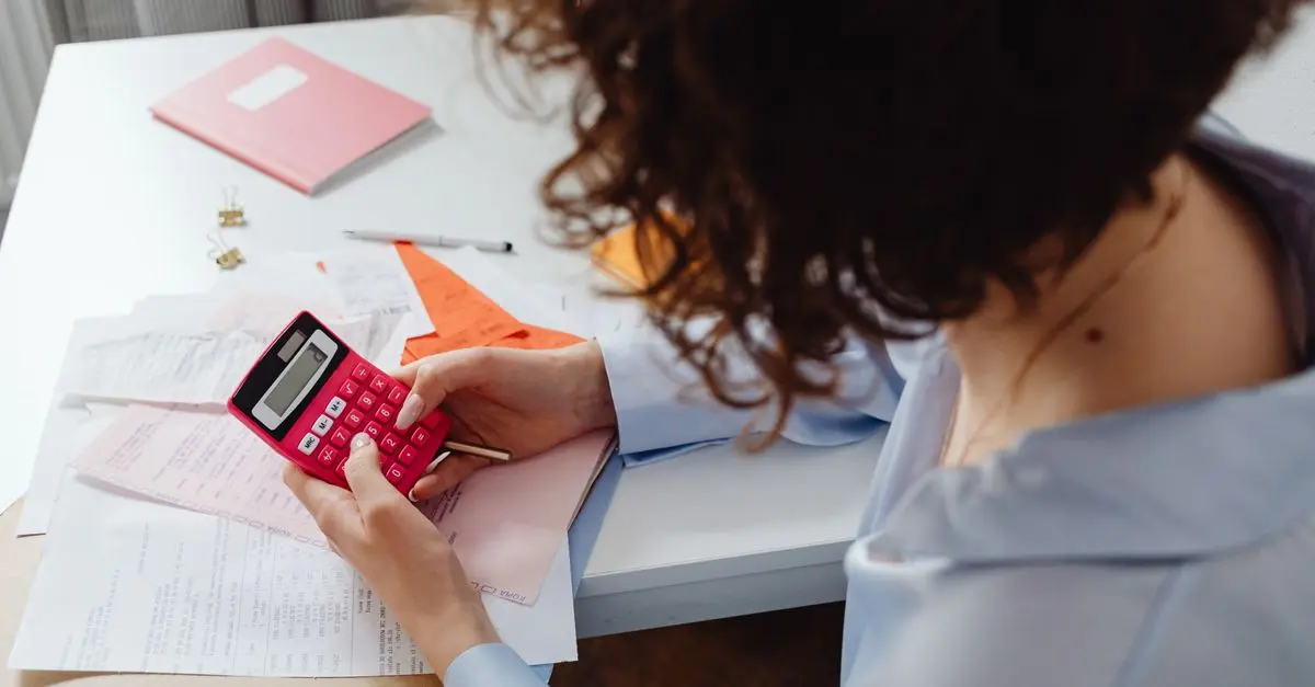 10 Astuces pour Voyager Loin en Économisant : Guide Pratique