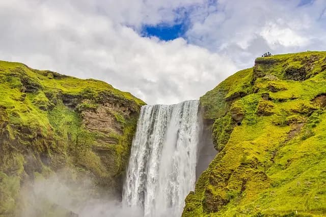 Les Meilleures Destinations Lointaines à Explorer pour les Aventuriers